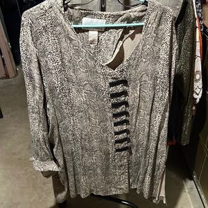 Snake print top